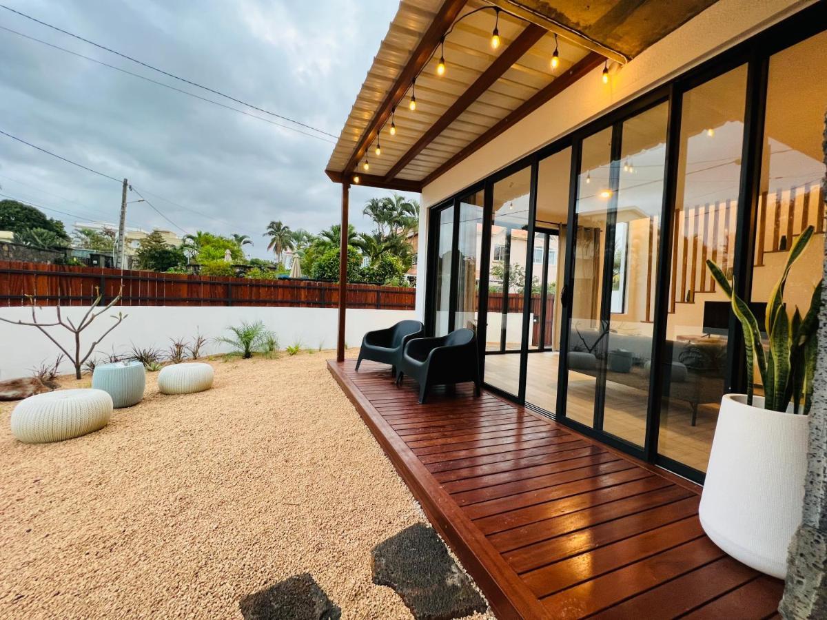 Into The Sea - Modern Home Close To The Beach Albion Bagian luar foto